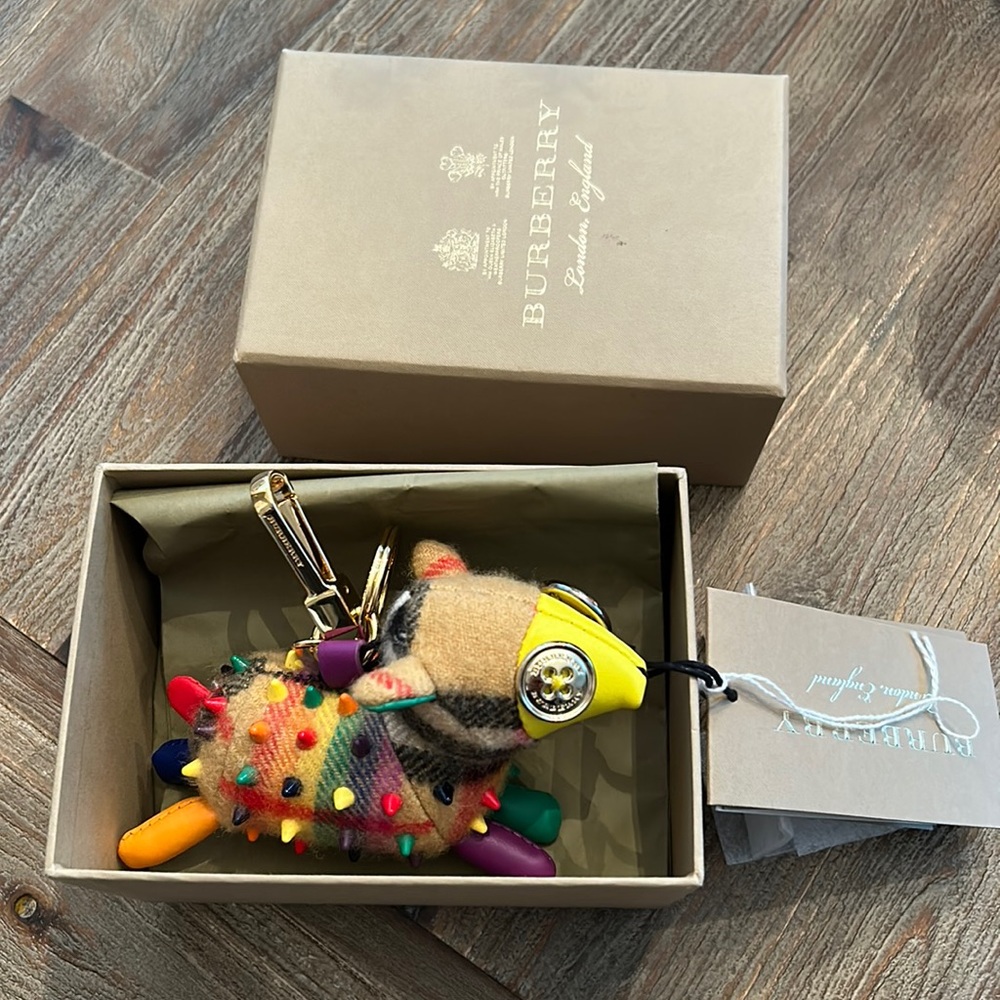 Burberry cashmere colorful lamb charm NWT